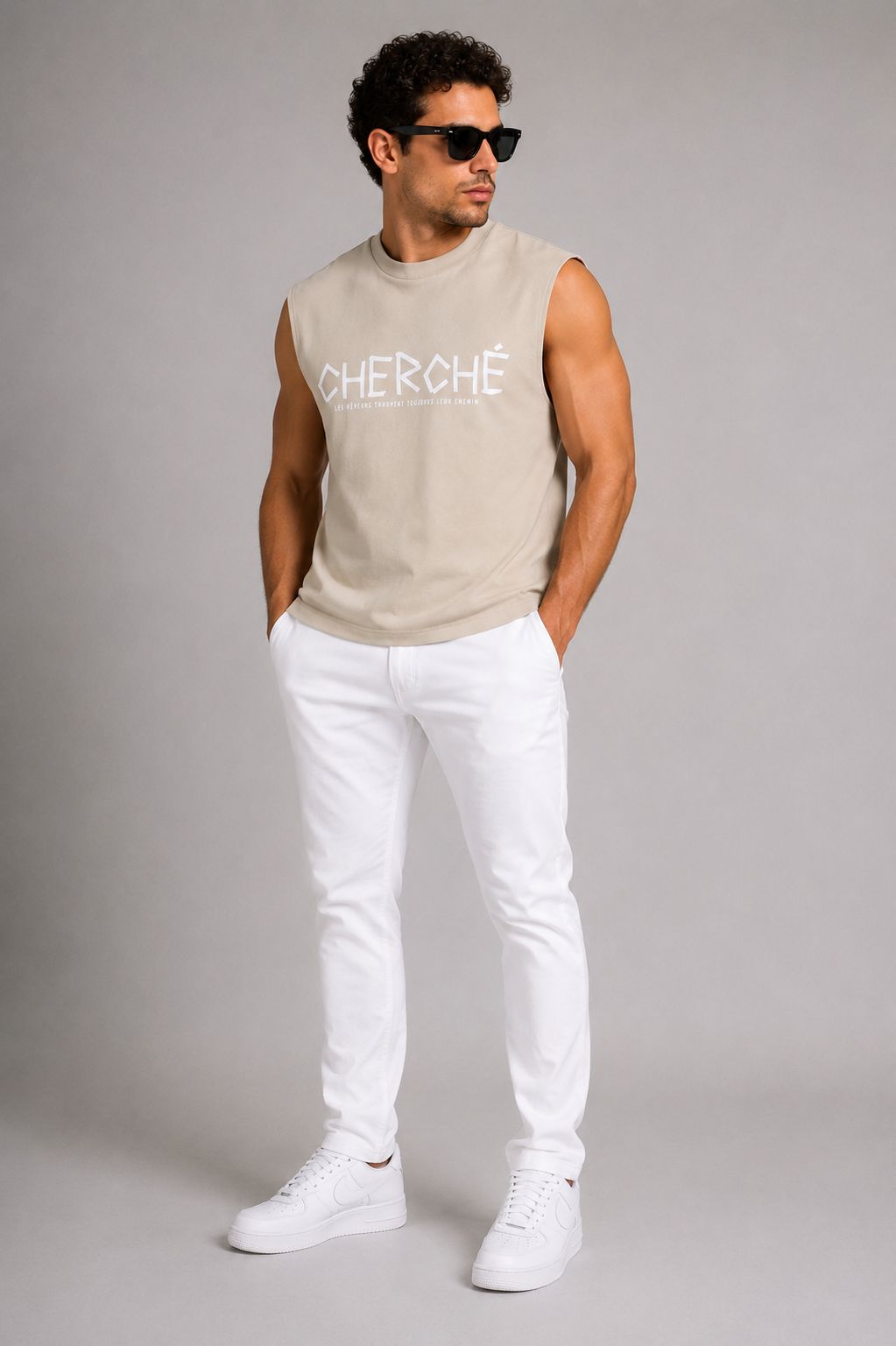 SLEEVELESS TEE